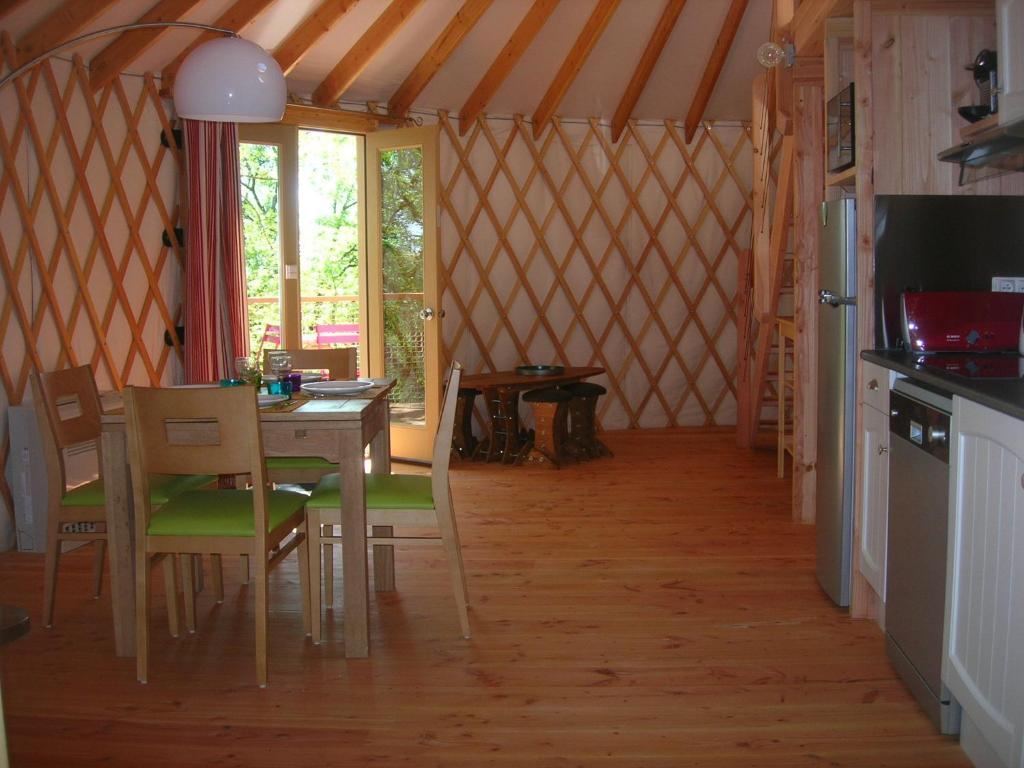 Les Hauts D'Albas Albas  Værelse billede
